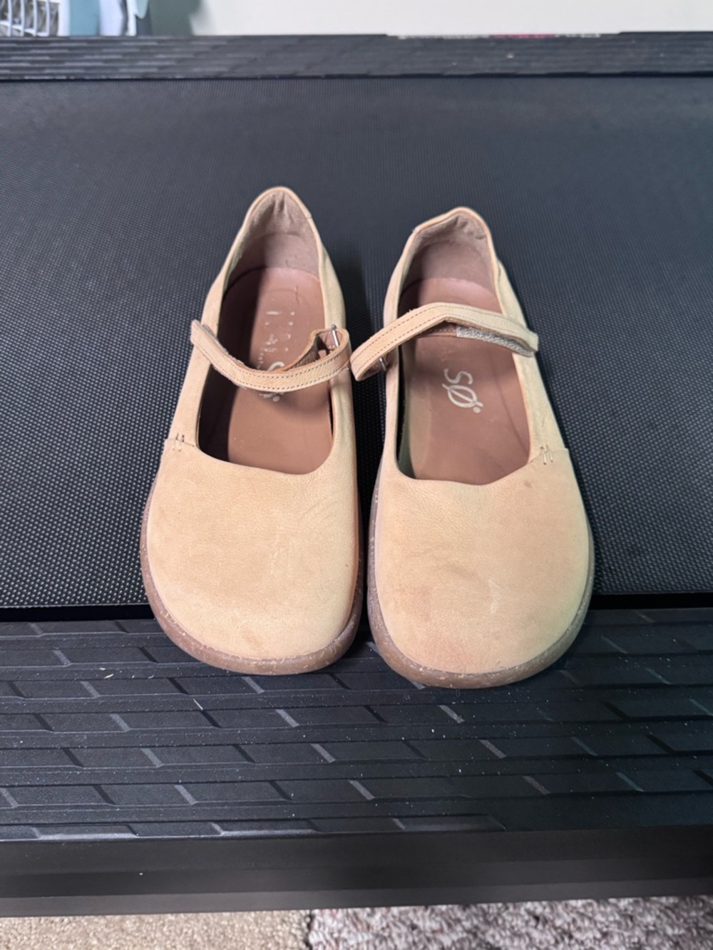 Kalso Shoes Women’s Mary Jane – Size 10 (Light Beige Leather)